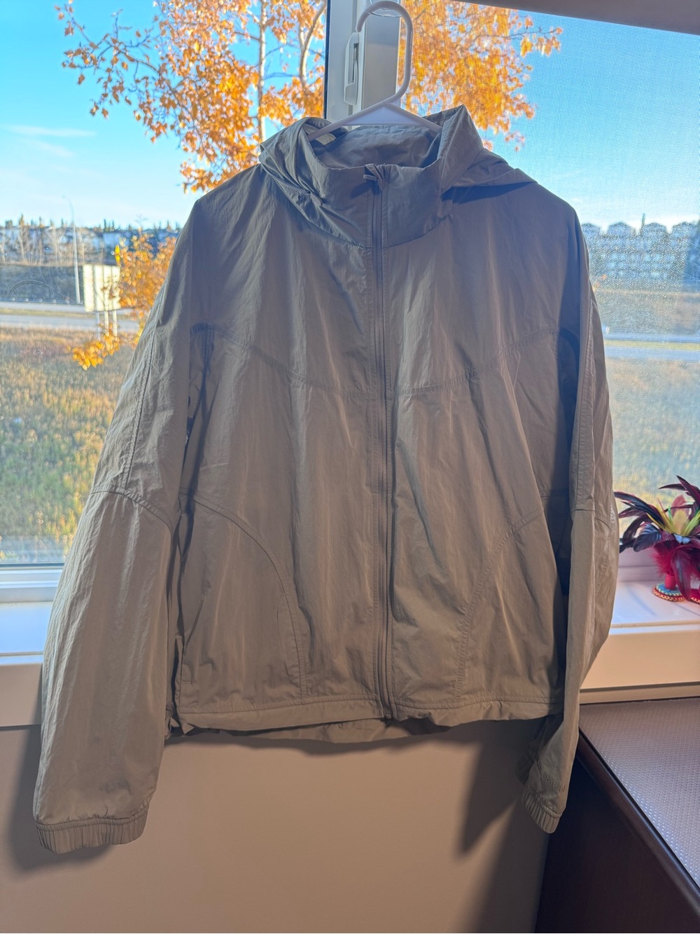 Lululemon Jacket | Size 8 | Like New Condition (Packable Hood)